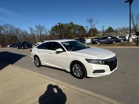 Used 2019 Honda Accord LX image 6