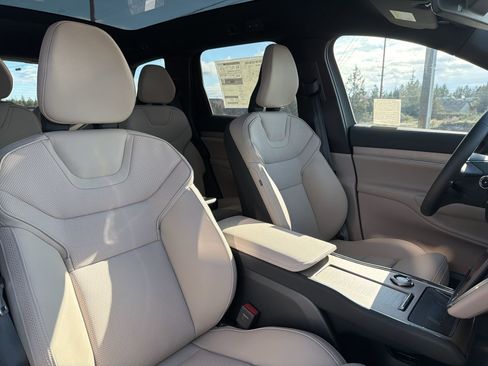 New 2025 Volvo EX90 Ultra w/ Protection Package Premier AWD/4WD image 26