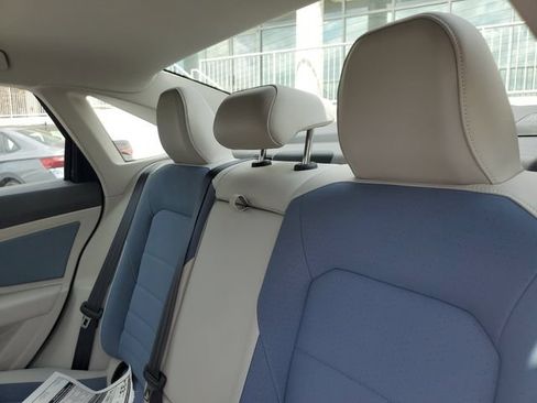 New 2026 Volkswagen Jetta SE FWD image 9