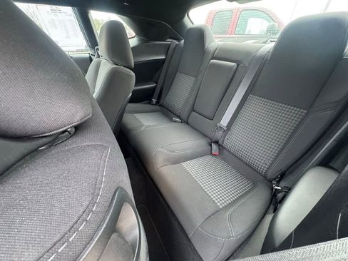 Used 2019 Dodge Challenger SXT image 20
