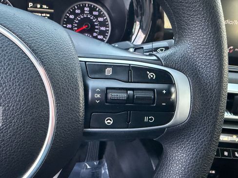 Used 2023 Kia K5 LXS image 32