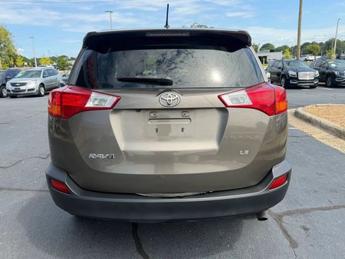 Used 2015 Toyota RAV4 LE FWD image 6