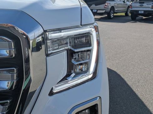 Used 2021 GMC Sierra 1500 SLT w/ SLT Premium Package image 11