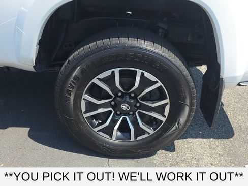 Used 2023 Toyota Tacoma TRD Sport AWD/4WD image 11