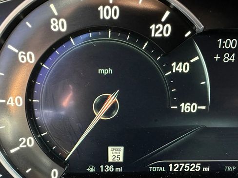 Used 2019 BMW 530i image 32