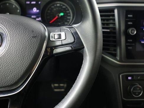 Used 2020 Volkswagen Atlas SE w/ Panoramic Sunroof Package image 18