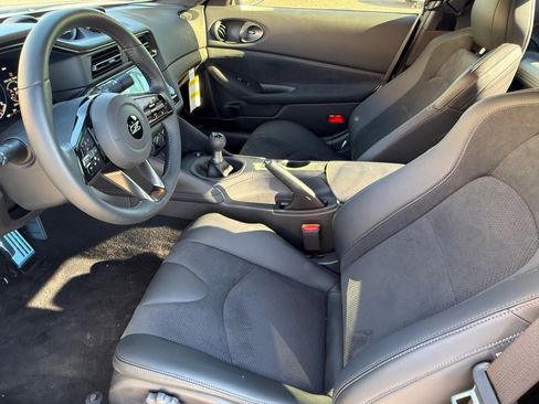 New 2025 Nissan Z Performance w/ Floor Mat Package image 14