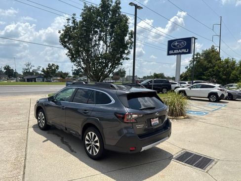 Used 2024 Subaru Outback Limited AWD/4WD image 5