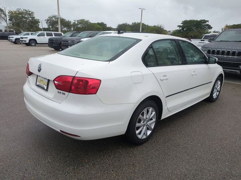 Used 2011 Volkswagen Jetta SE image 6