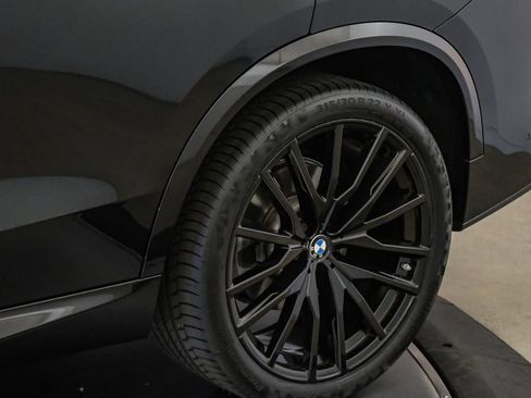 Used 2023 BMW X5 sDrive40i w/ M Sport Package RWD image 11