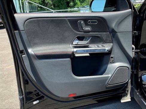 Certified 2024 Mercedes-Benz GLB 250 4MATIC image 22