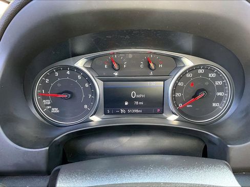 Used 2023 GMC Terrain SLT image 12