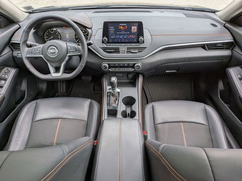 Used 2022 Nissan Altima 2.5 SR w/ Midnight Edition Package FWD image 21