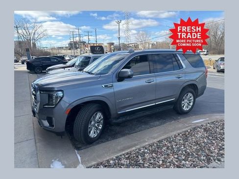 Used 2021 GMC Yukon SLT w/ SLT Premium Package image 1