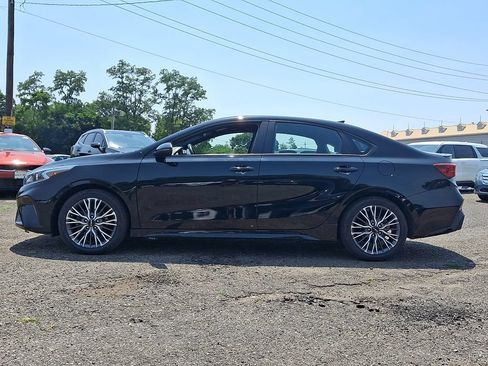 Certified 2023 Kia Forte GT-Line FWD image 4