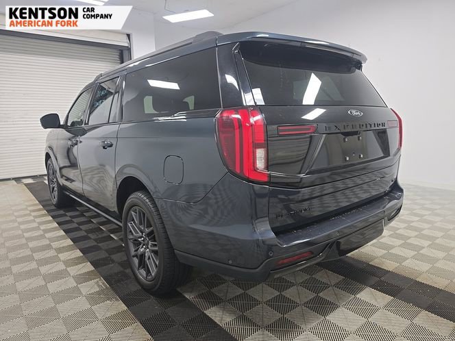 Used 2025 Ford Expedition Max Platinum w/ Stealth Performance Package AWD/4WD image 3