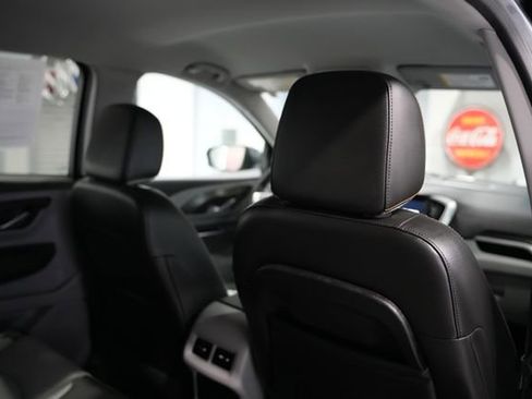 Used 2019 GMC Terrain SLT w/ Preferred Package FWD image 19