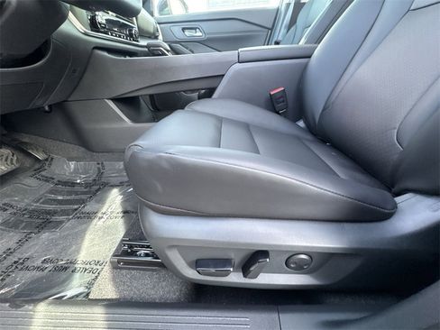 New 2026 Nissan Rogue SV image 12