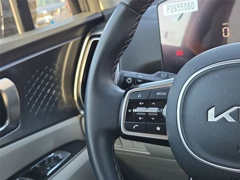 Used 2025 Kia Sorento S w/ Panoramic Sunroof Package FWD image 52