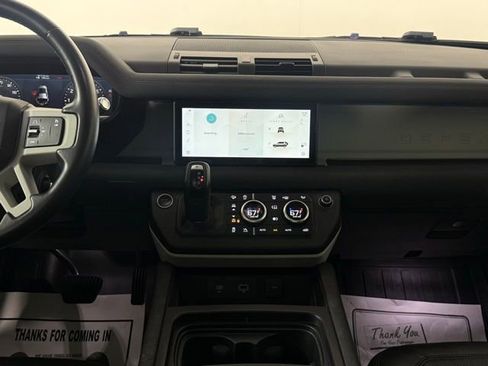 Used 2022 Land Rover Defender 110 SE image 21