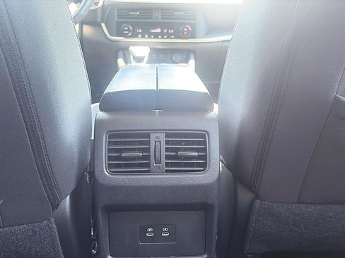 Certified 2025 Nissan Rogue SV AWD/4WD image 24
