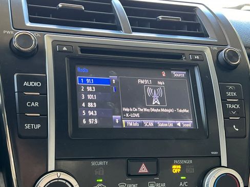 Used 2014 Toyota Camry LE FWD image 19