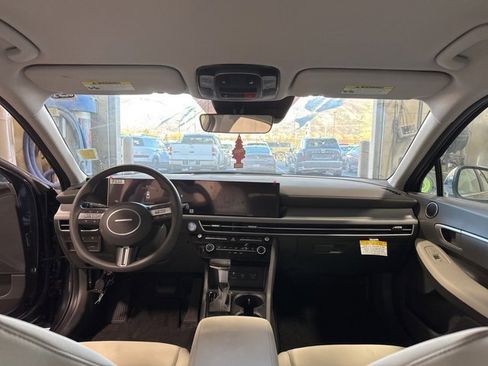 Used 2025 Hyundai Sonata SE image 14