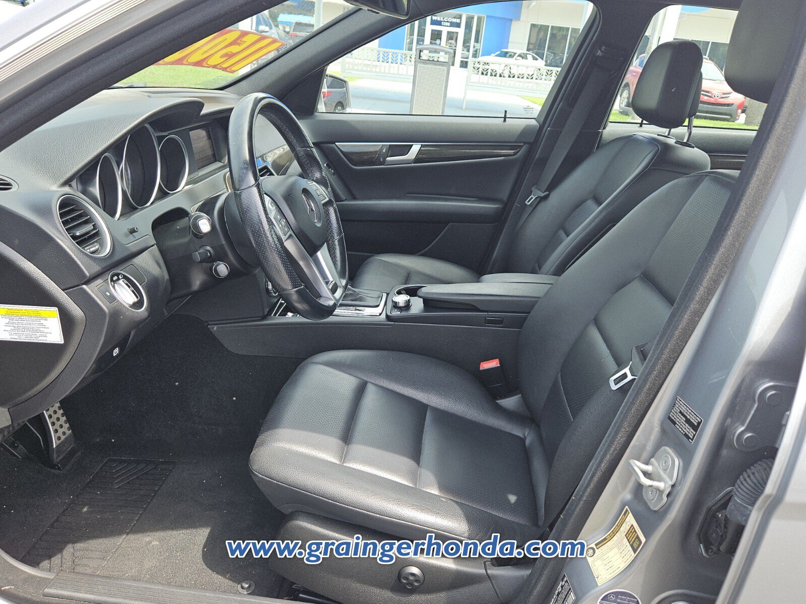 Used 2013 Mercedes-Benz C 300 4MATIC Sedan image 10