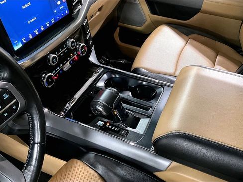 Used 2023 Ford F150 Lariat w/ Equipment Group 502A High image 17