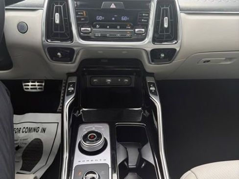 Used 2023 Kia Sorento SX Prestige AWD/4WD image 14