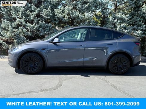 Used 2023 Tesla Model Y Long Range AWD/4WD image 4