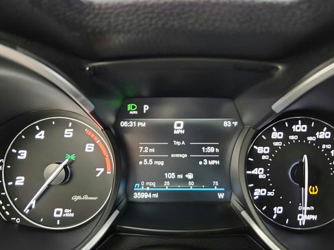 Used 2022 Alfa Romeo Stelvio Ti AWD/4WD image 17