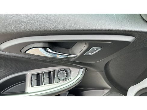 Used 2024 Chevrolet Malibu LT FWD image 12