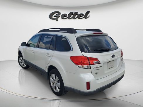 Used 2010 Subaru Outback 2.5i Limited AWD/4WD image 5