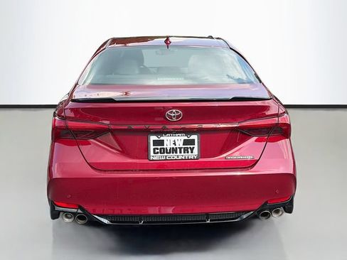 Used 2020 Toyota Avalon Touring w/ Advanced Safety Package FWD image 6
