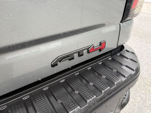 Used 2024 GMC Sierra 2500 AT4 w/ AT4 Premium Plus Package image 8