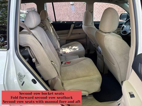 Used 2012 Toyota Highlander 4WD w/ Tech Pkg image 27
