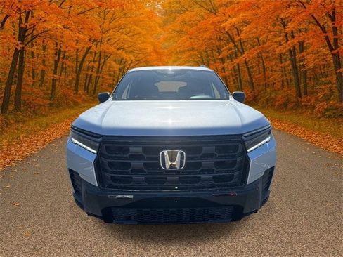 New 2026 Honda Pilot Sport image 2
