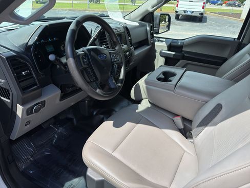 Used 2020 Ford F150 XL w/ Trailer Tow Package RWD image 12