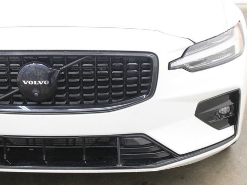 Certified 2024 Volvo S60 B5 Plus FWD image 8