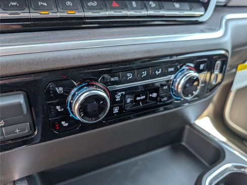 New 2026 GMC Sierra 1500 SLT w/ SLT Premium Plus Package image 33