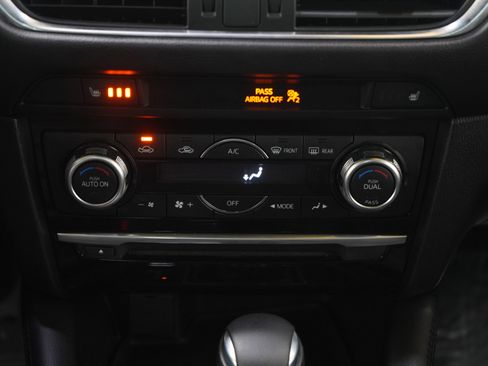 Used 2016 MAZDA MAZDA6 Touring w/ Touring Technology Package image 15