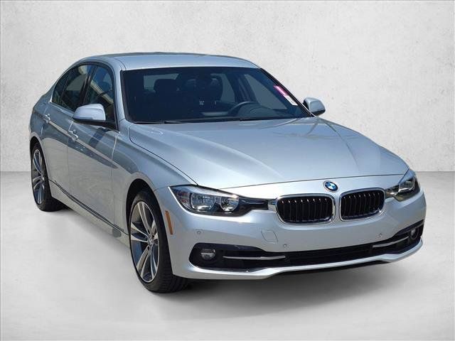 Used 2017 BMW 330i Sedan RWD image 3
