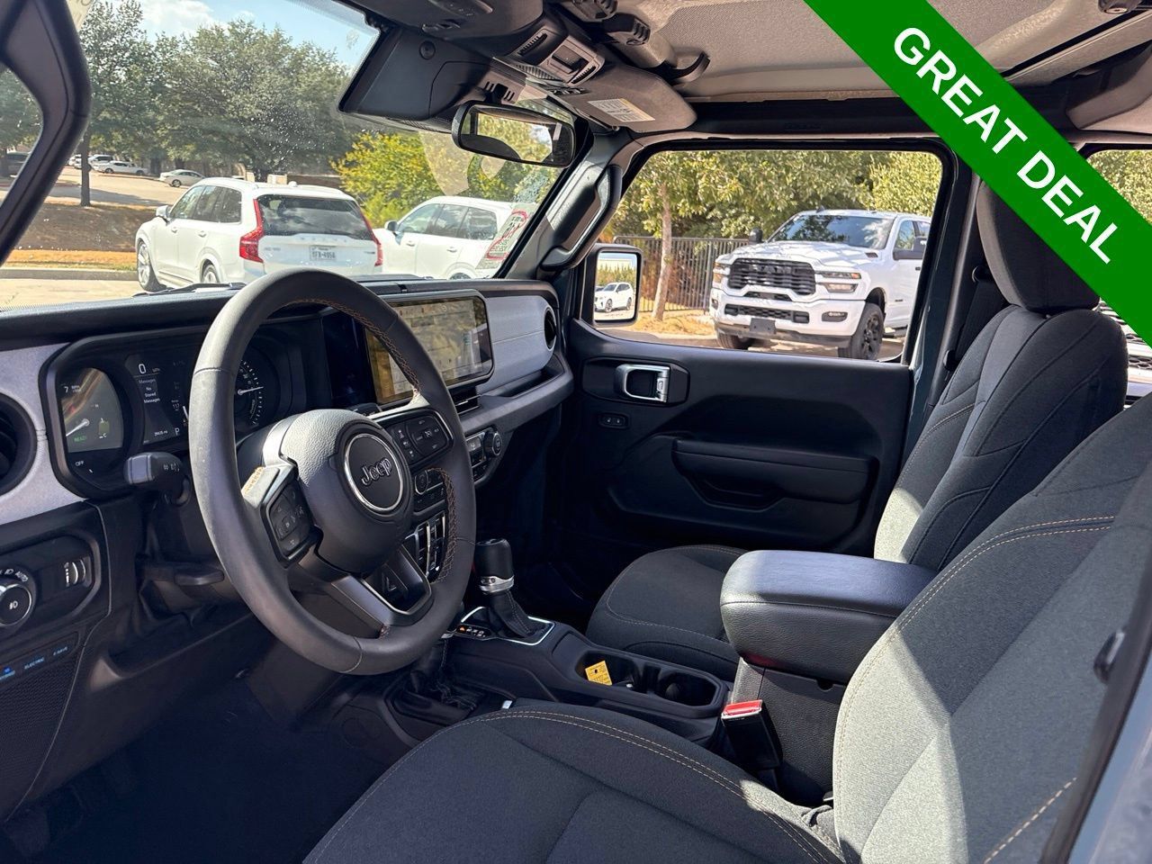 Used 2024 Jeep Wrangler Unlimited w/ Convenience Group AWD/4WD image 17
