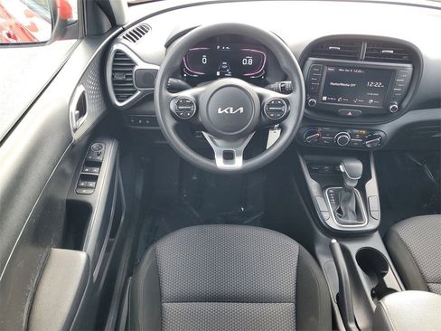 Used 2024 Kia Soul LX w/ Option Group 015 image 25