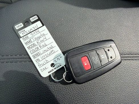 Used 2024 Toyota RAV4 Limited w/ Advanced Technology Package AWD/4WD image 31