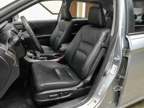 Used 2017 Honda Accord EX-L image 40