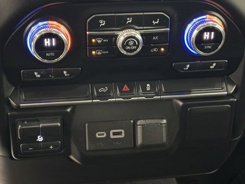 Used 2022 GMC Sierra 2500 SLE w/ SLE Convenience Package image 28