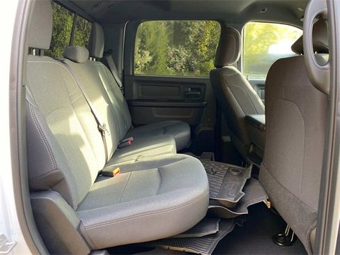 Used 2024 RAM 3500 Tradesman w/ Chrome Appearance Group image 33