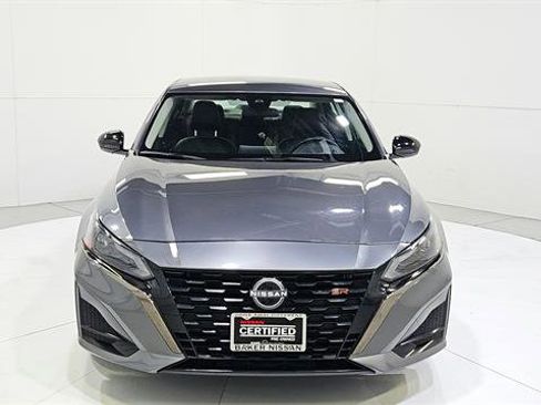 Certified 2025 Nissan Altima 2.5 SR FWD image 2